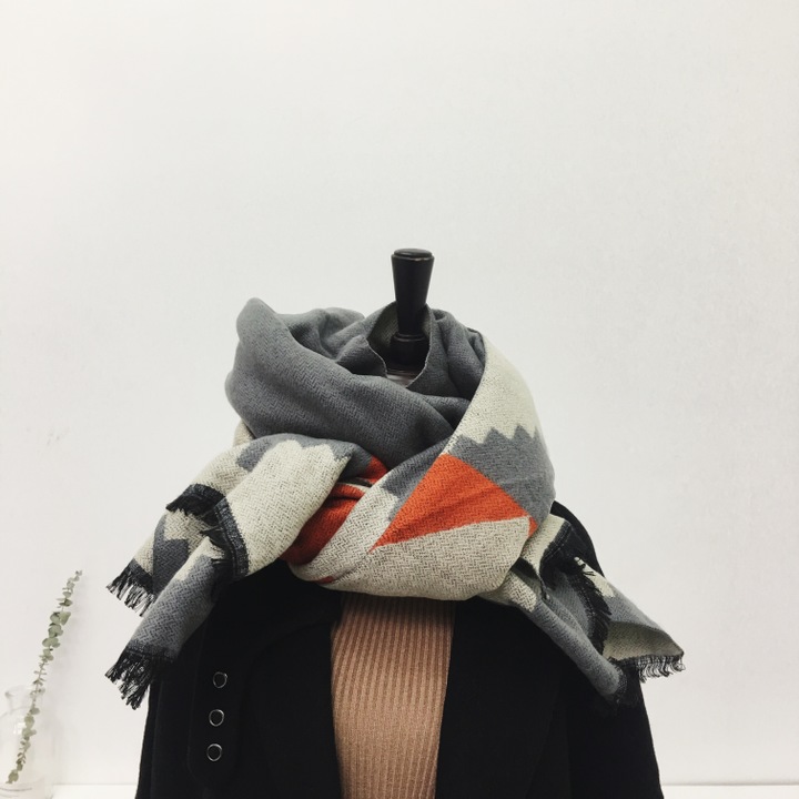 秋冬季新款女ulzzan围巾韩版加厚仿羊绒撞色菱形格子保暖毛线披肩