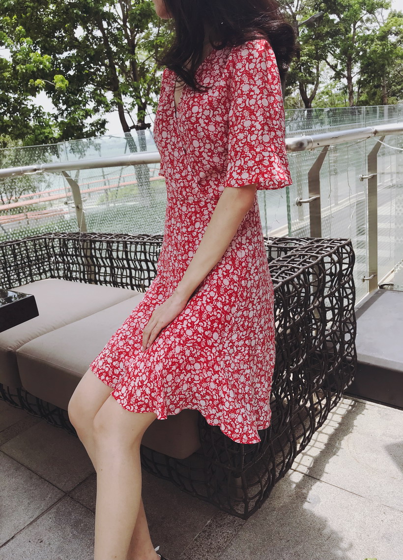 051422 茶歇裙 2018新款女装红色碎花交叉V领短袖高腰真丝连衣裙G