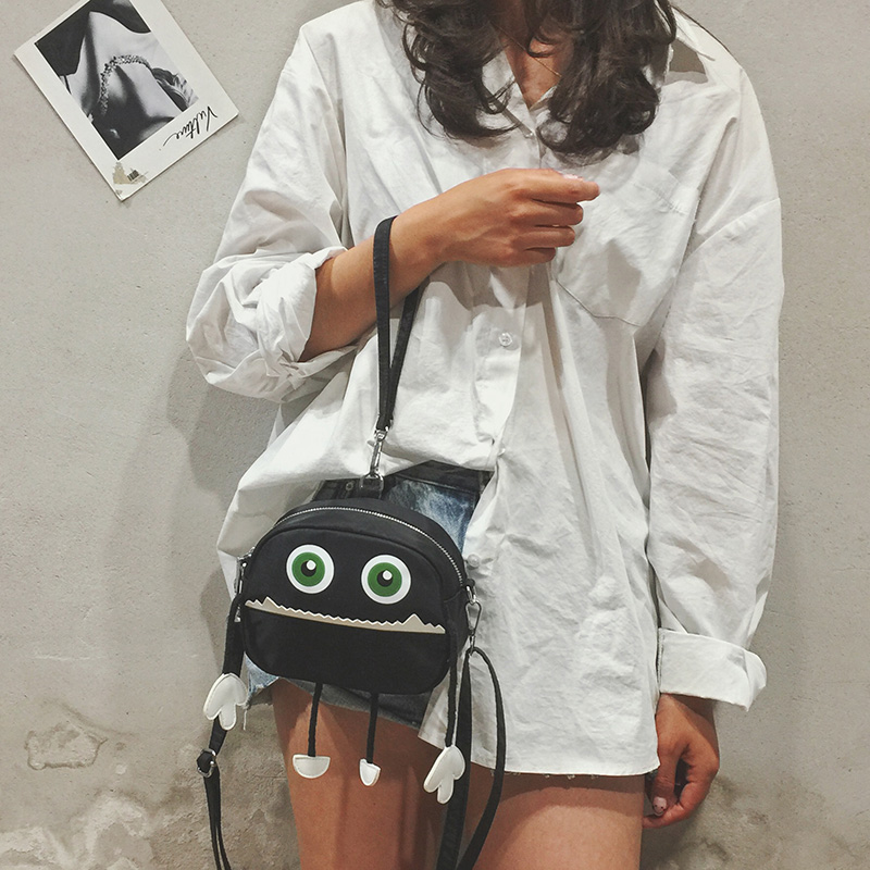 小怪物斜挎小包