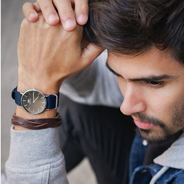 DanielWellington 40mm蓝色织纹带腕表