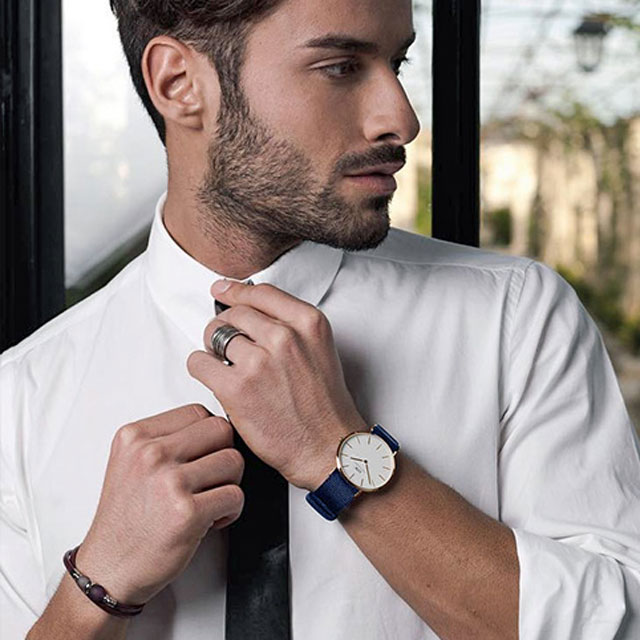 DanielWellington 40mm蓝色织纹带腕表
